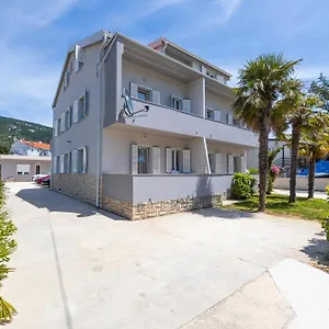 https://apartments-crnekovic-ix.primorje-gorskikotar.com